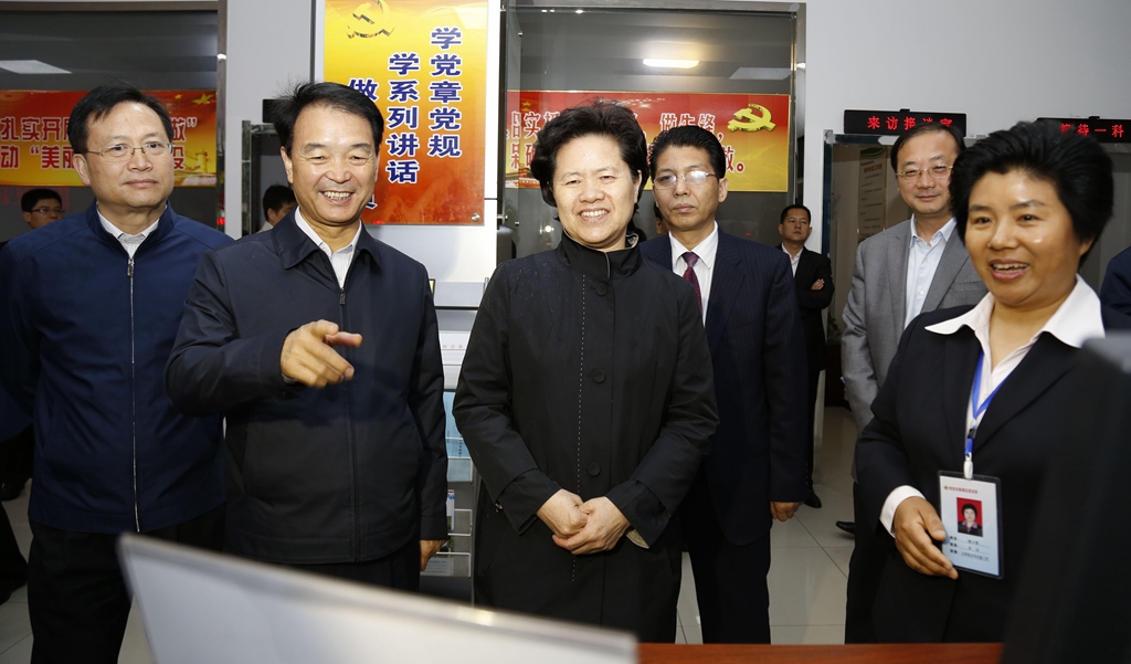 4杜航伟3.jpg