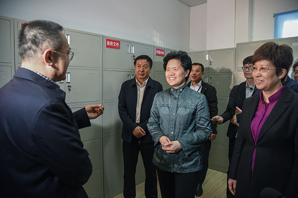 1在合肥市庐阳区大杨镇调研.jpg